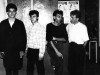 Al Fin Solos: Gabotti, Copi Pic&oacute;, Juan Antonio S&aacute;nchez y Juli&aacute;n Toribio, en la puerta de Gasofa (1985)