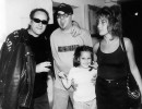 La familia con Johnny Burning en San Antonio de Benag&eacute;ber, Valencia (2000)