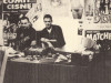 Mi despacho de Arimatea ocupado por dos buenos amigos: Miguel Angel Molero y Manolo Noguera. Trepanaci&oacute;n. 1991